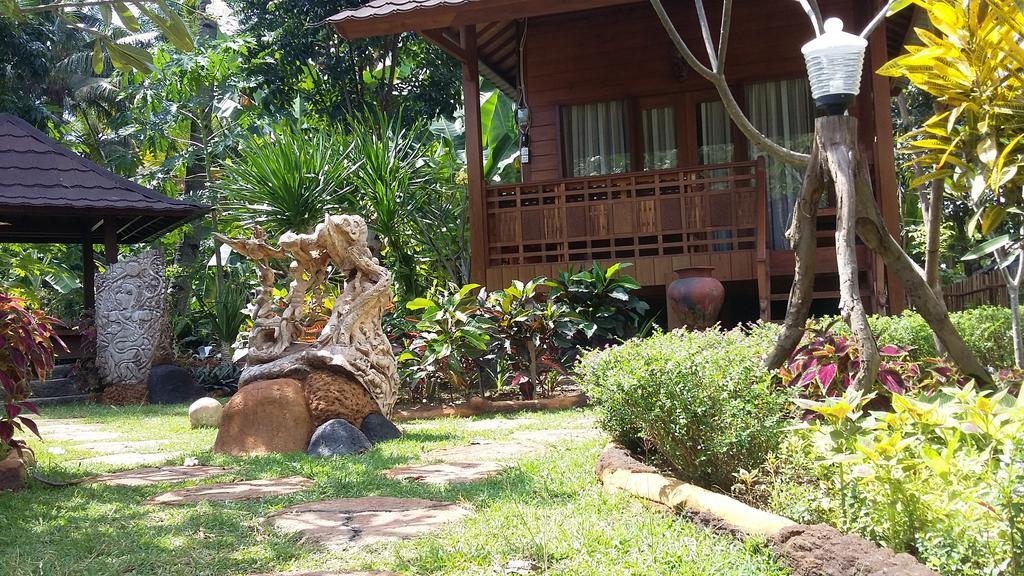 Khoo Villa Senggigi Exterior photo