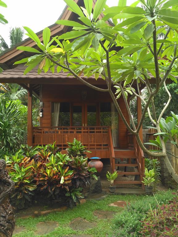 Khoo Villa Senggigi Exterior photo