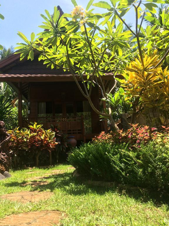 Khoo Villa Senggigi Exterior photo