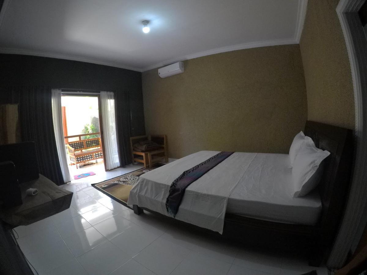 Khoo Villa Senggigi Exterior photo
